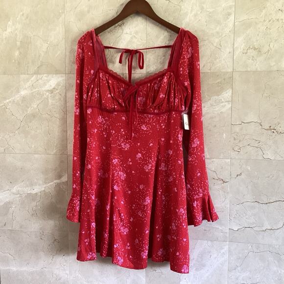 Free People Tess Mini Dress - Small, Red, Boho Milkmaid Holiday Castlecore NWT - Picture 4 of 12